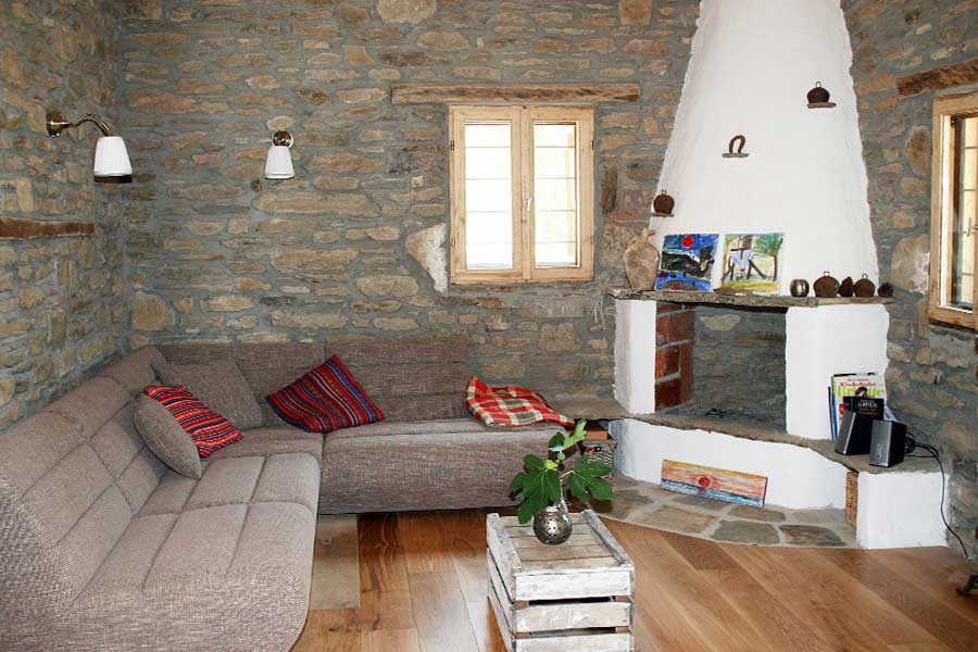 Ferienhaus Athina auf der Insel Thassos Wohnzimmer mit Kamin